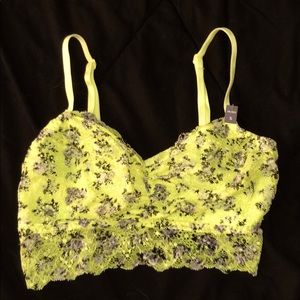 Victoria’s Secret - PINK - Lace Bralette